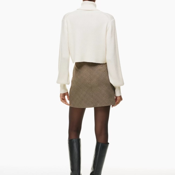 Aritzia Wilfred Rebecca Turtleneck - Picture 5 of 5